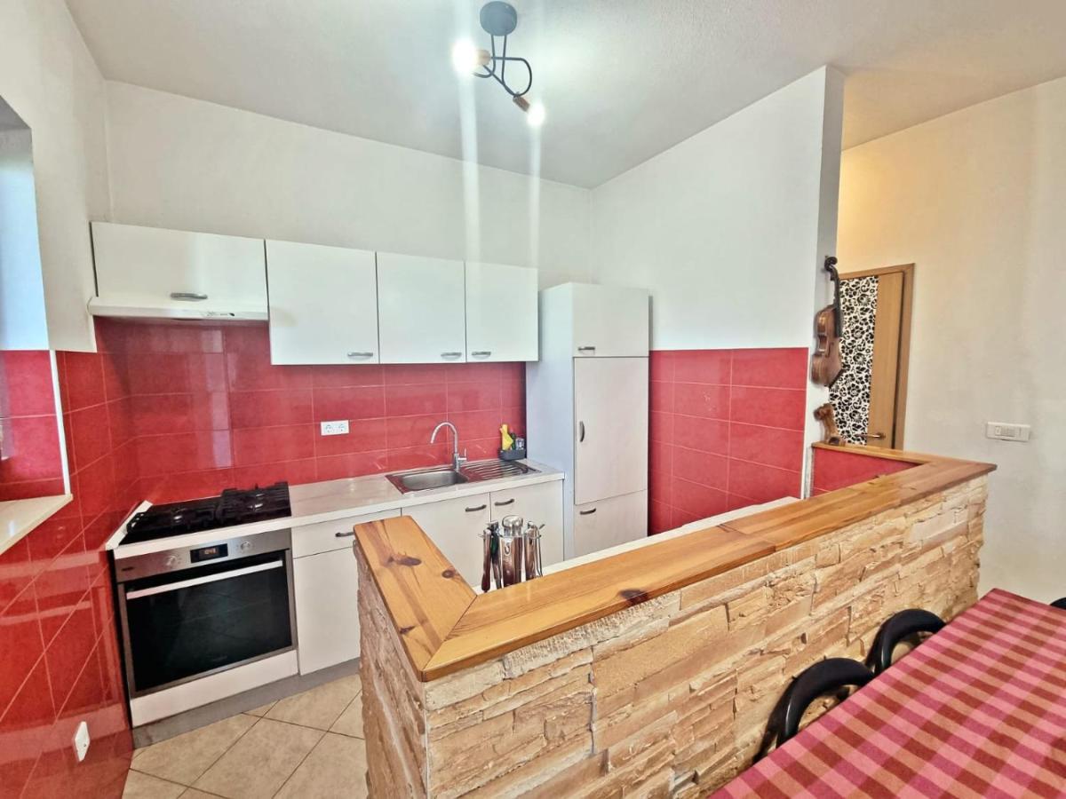 Apartman Irena With Terase End Private Parking Donji Okrug  Extérieur photo